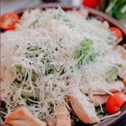 Цезарь с курицей